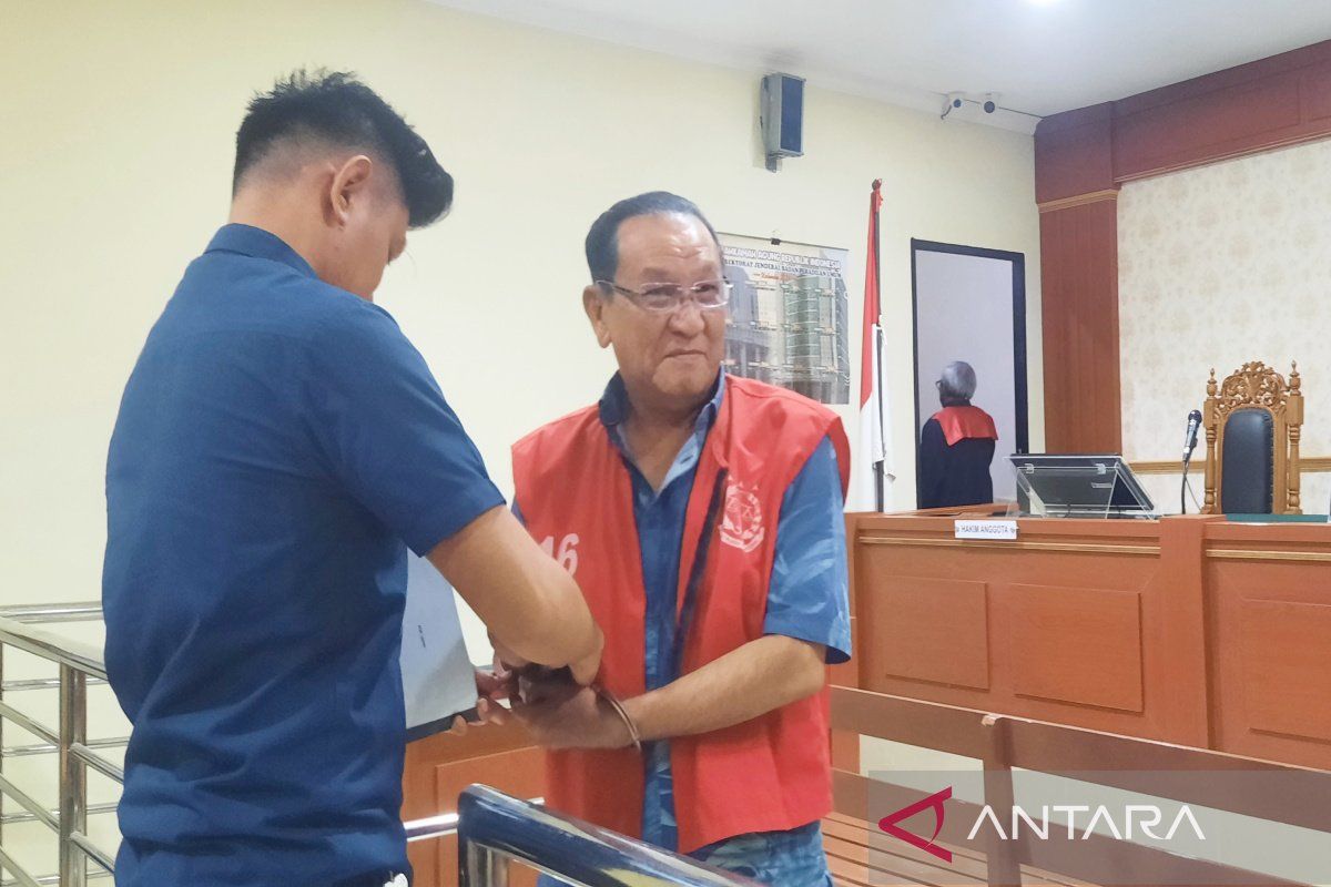 JPU tuntut seluruh harta kekayaan ayah Fredy Pratama dirampas