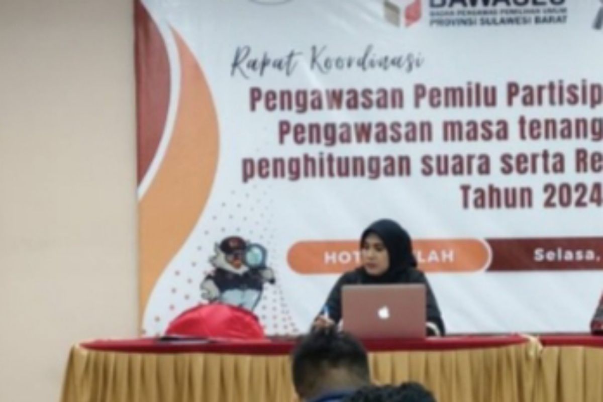 Bawaslu Sulbar mengevaluasi pelaksanaan pemilu