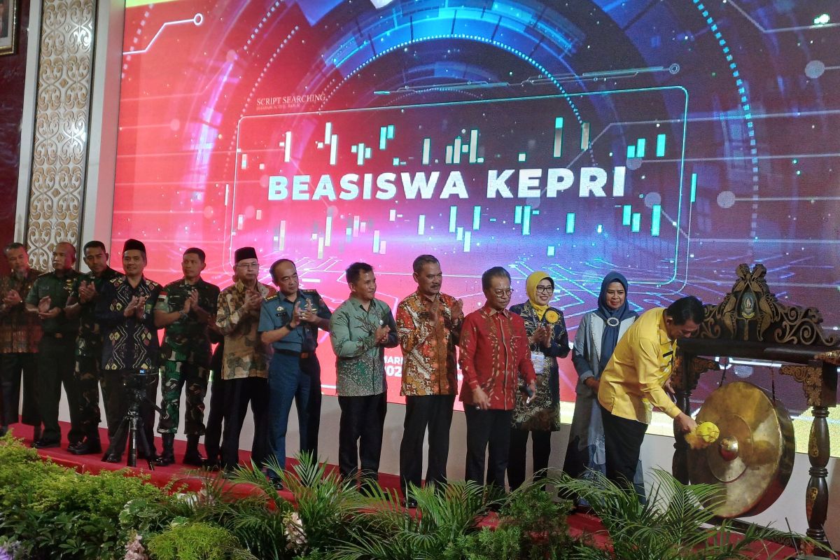 Pemprov Kepri resmi luncurkan program beasiswa mahasiswa tahun anggaran 2024