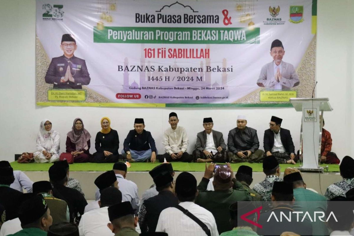 Baznas Bekasi layani pembayaran zakat di area rehat Tol Jakarta-Cikampek