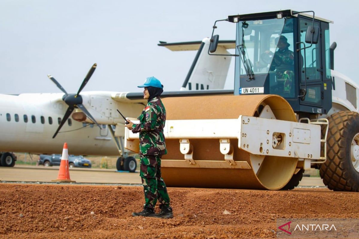 Prajurit TNI di Afrika Tengah membantu lebarkan bandara PBB