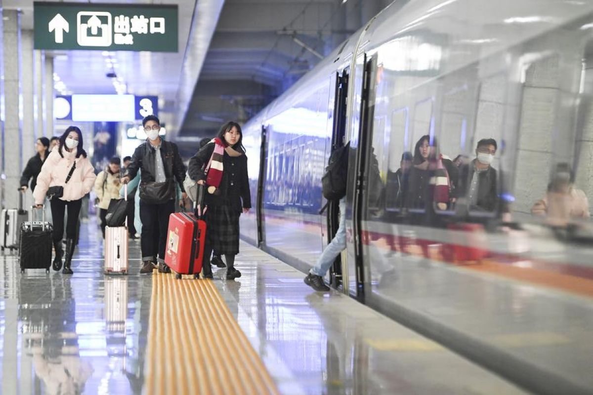 Jumlah kereta penumpang China meningkat pada Januari-Februari 2024