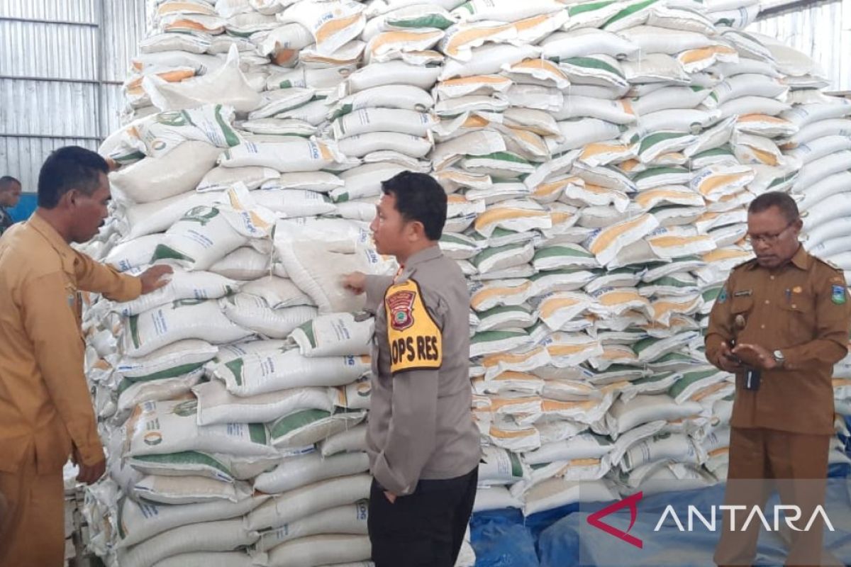 Pemkab Wondama temukan 1 ton beras bantuan pemerintah pusat dijual pedagang