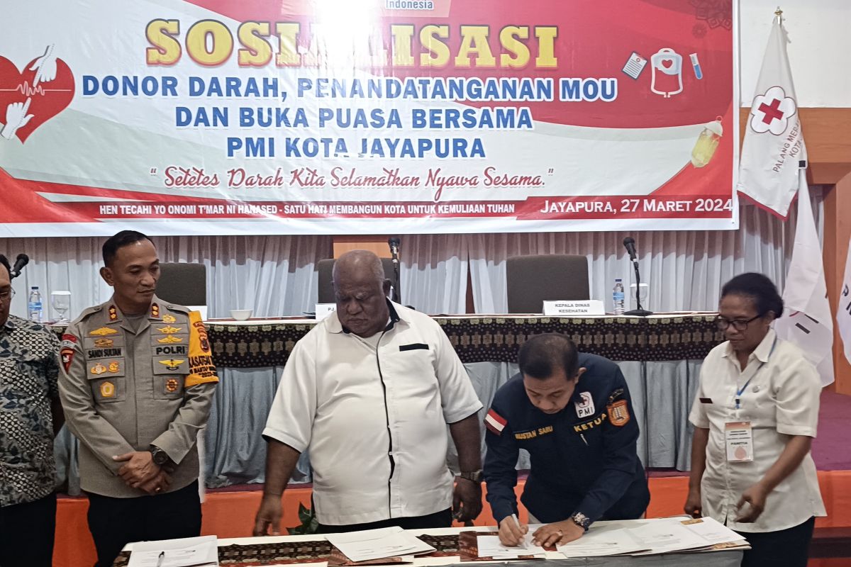 PMI Jayapura dan tujuh instansi percepat kegiatan donor darah