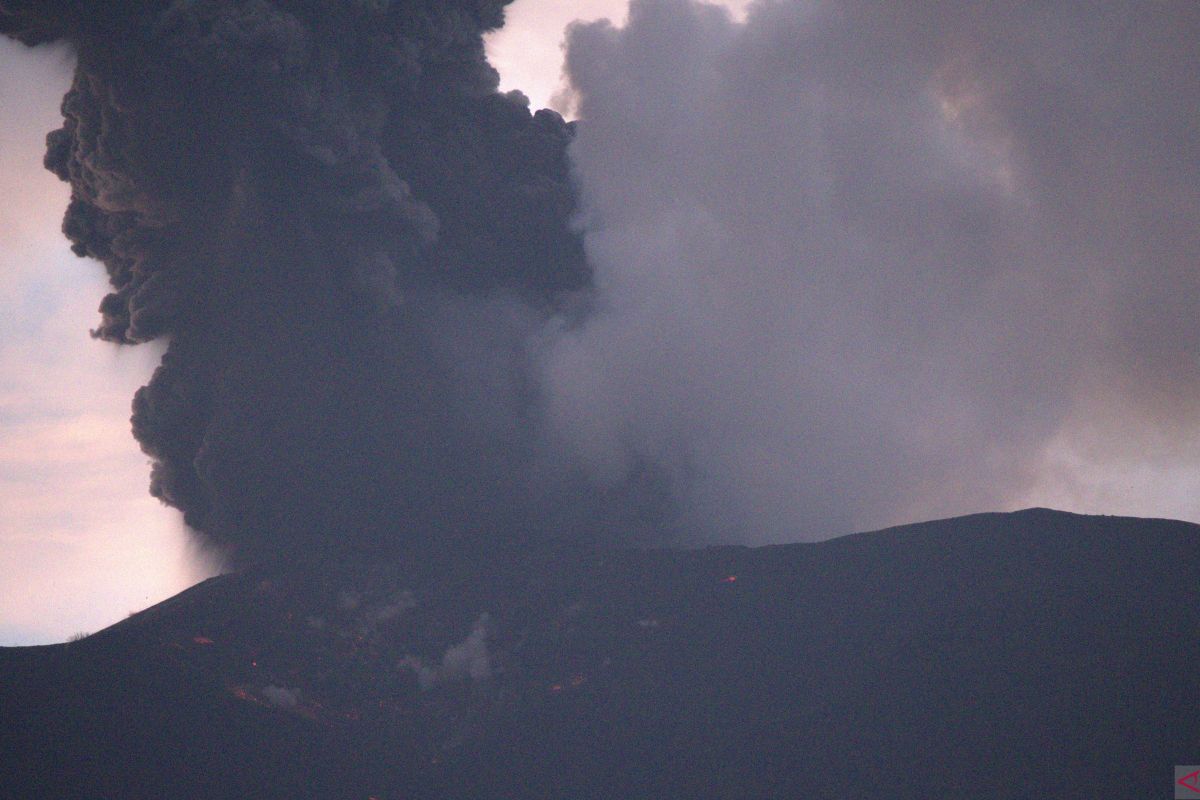 Korem Wirabraja terus siagakan prajurit antisipasi erupsi Marapi