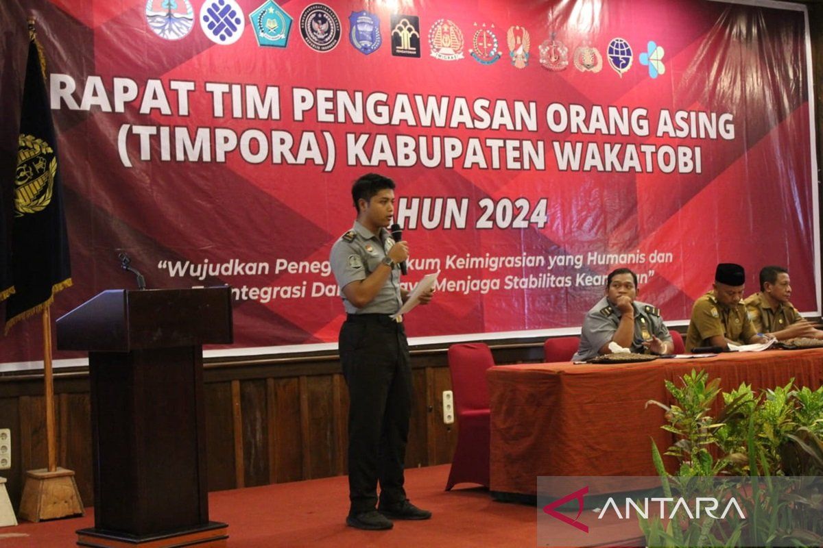 Imigrasi Wakatobi tingkatkan pengawasan orang Asing melalui rapat Timpora