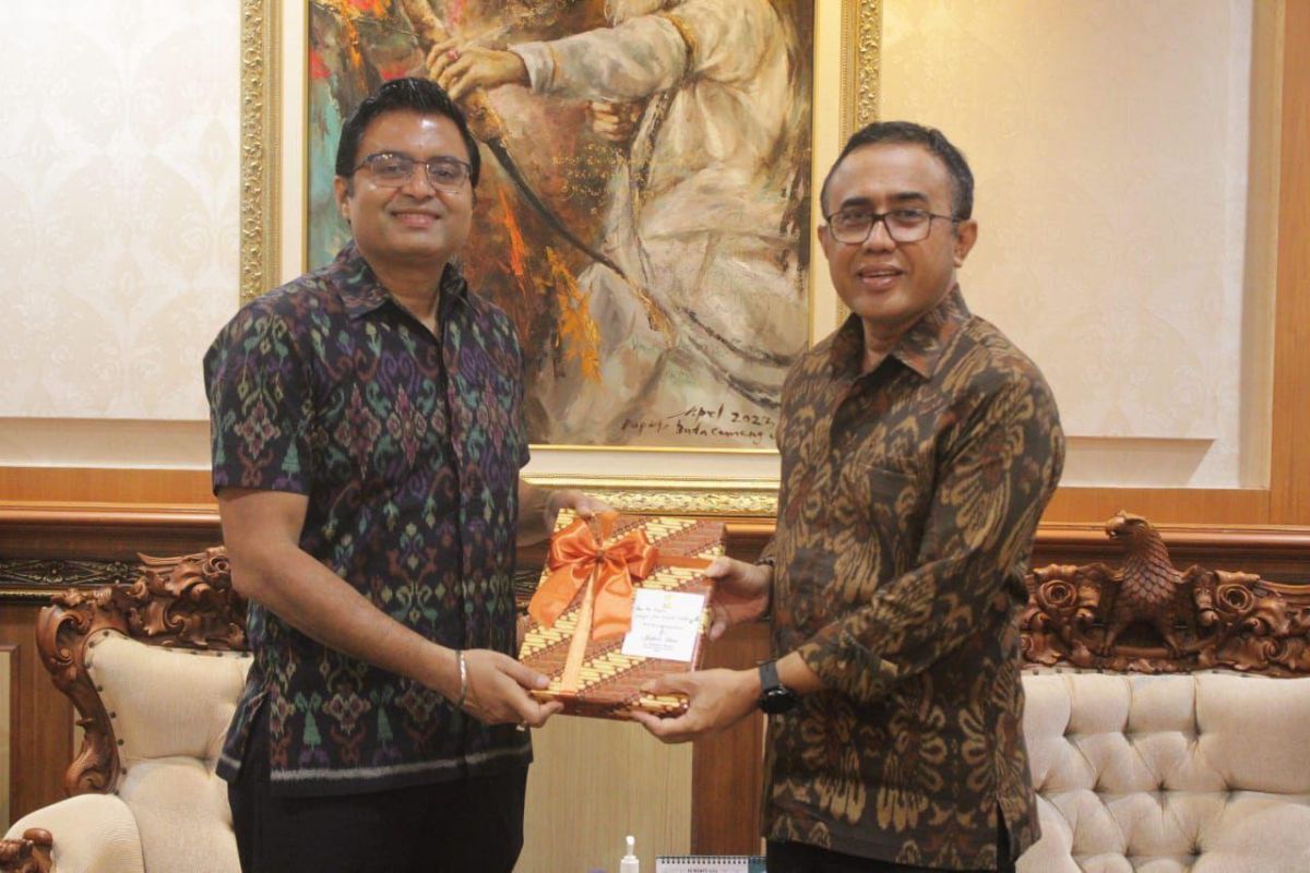 Denpasar Mayor discusses cooperation potential with Indian Consul General