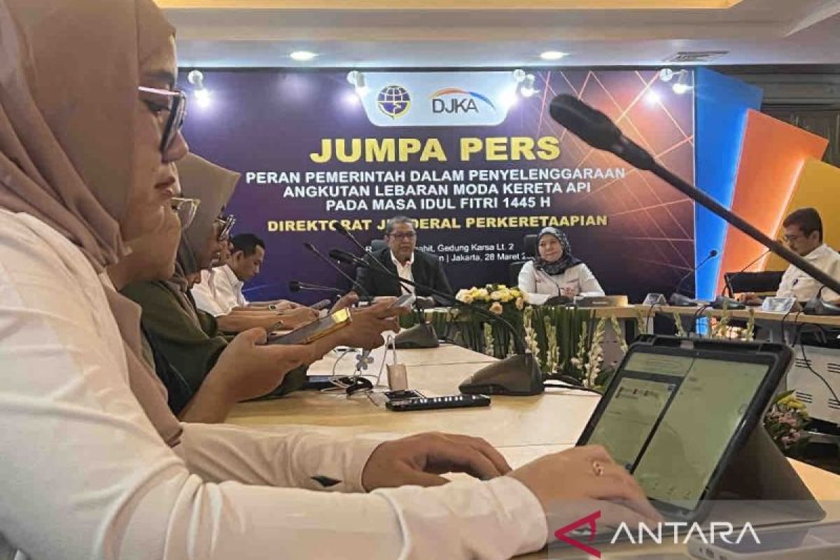 Kemenhub prediksi penumpang kereta api Lebaran capai 33,73 juta orang