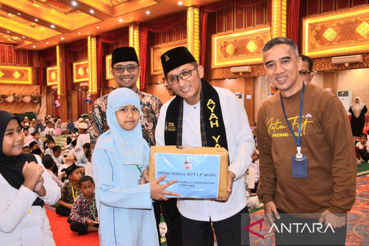 Yatim Fest 2024, Hendri Septa Motivasi Ratusan Anak Yatim di Padang