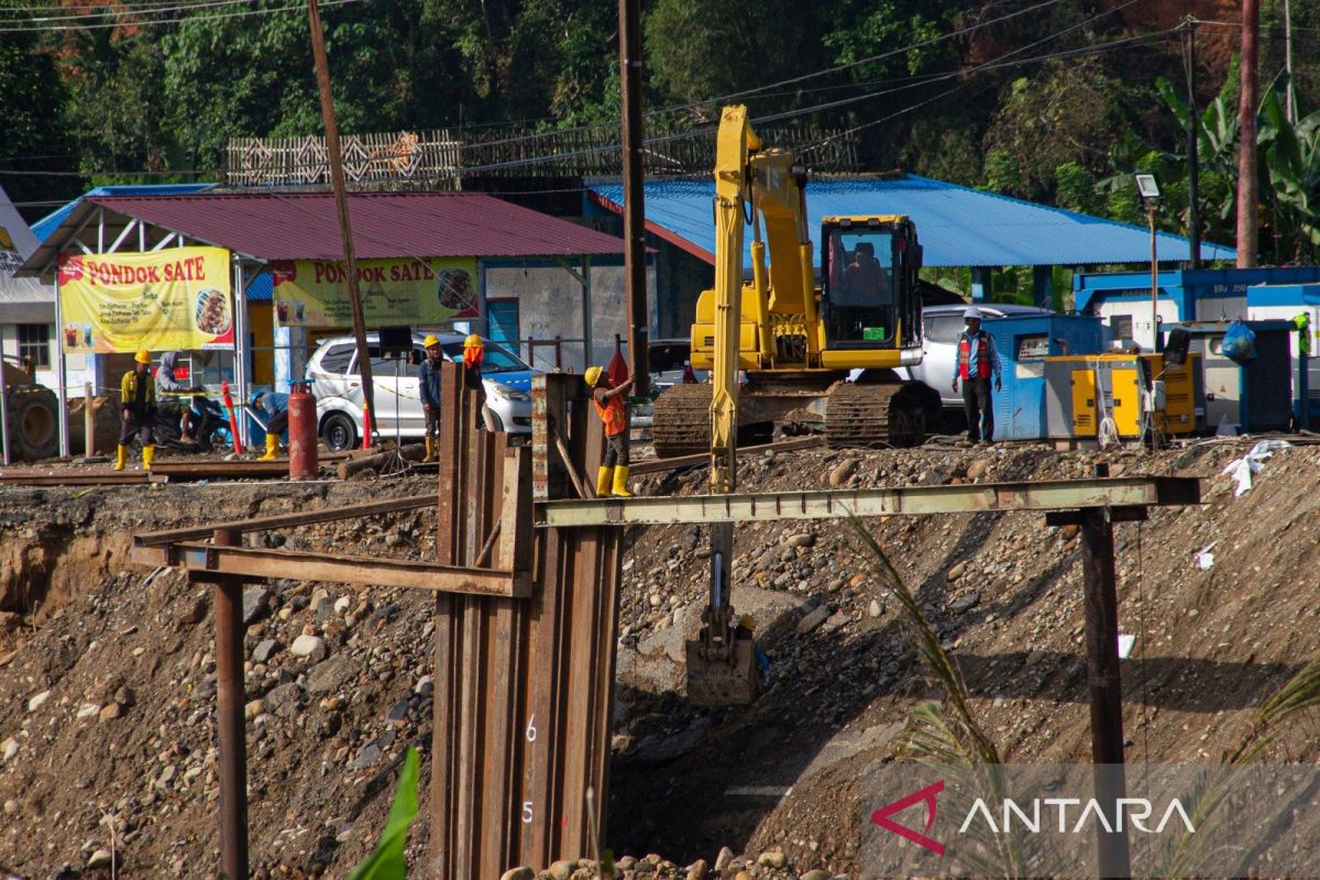 Perbaikan jalan nasional di Sumbar tuntas jelang Lebaran