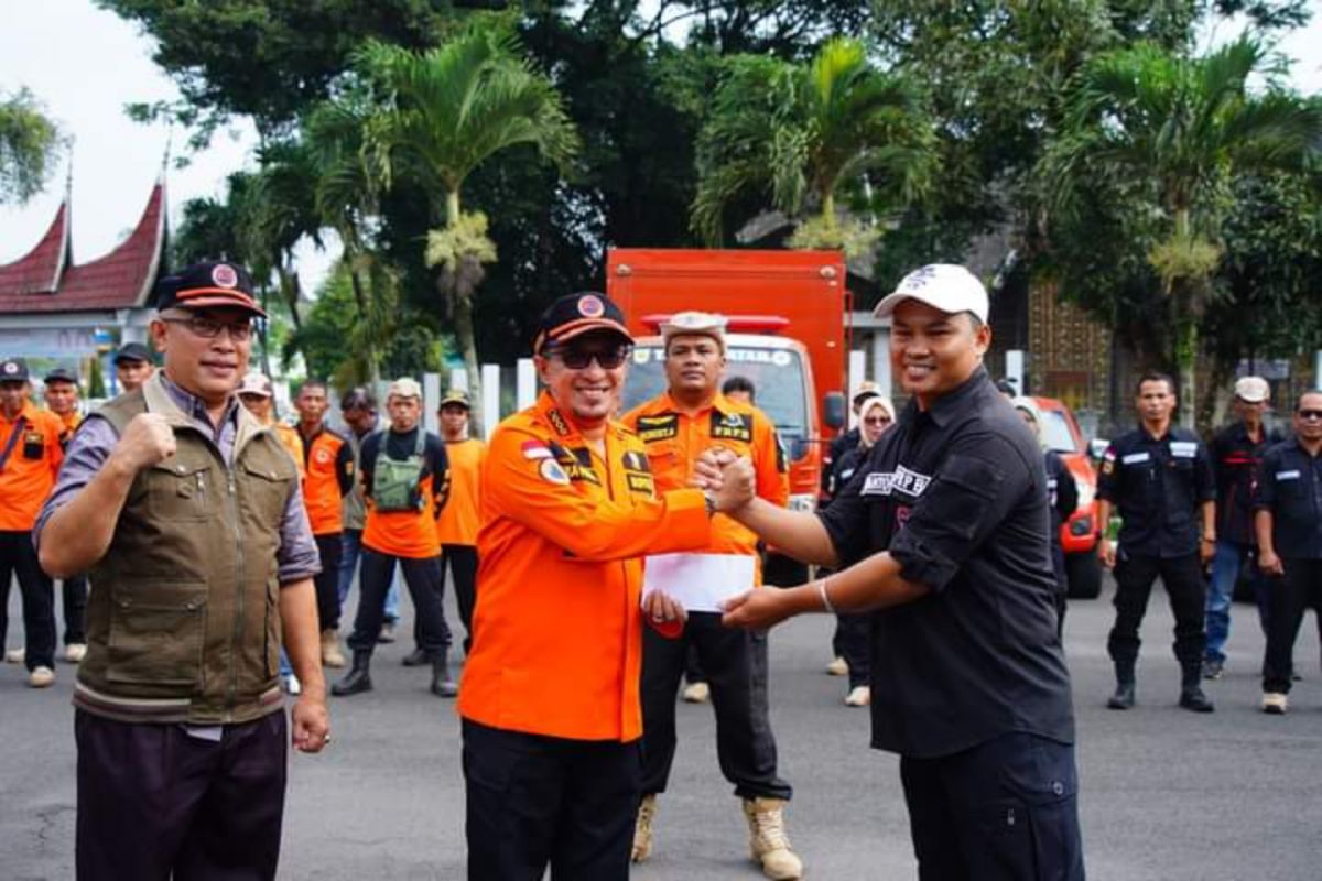 Pemkab Tanah Datar kirim 40 orang relawan bencana ke Pesisir Selatan