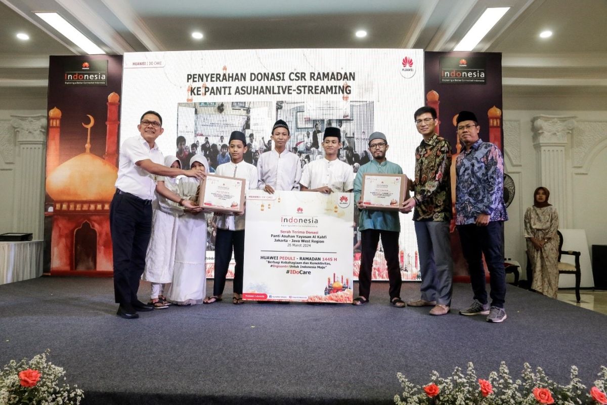 Huawei Peduli Ramadhan memperkuat kompetensi digital pelajar Indonesia