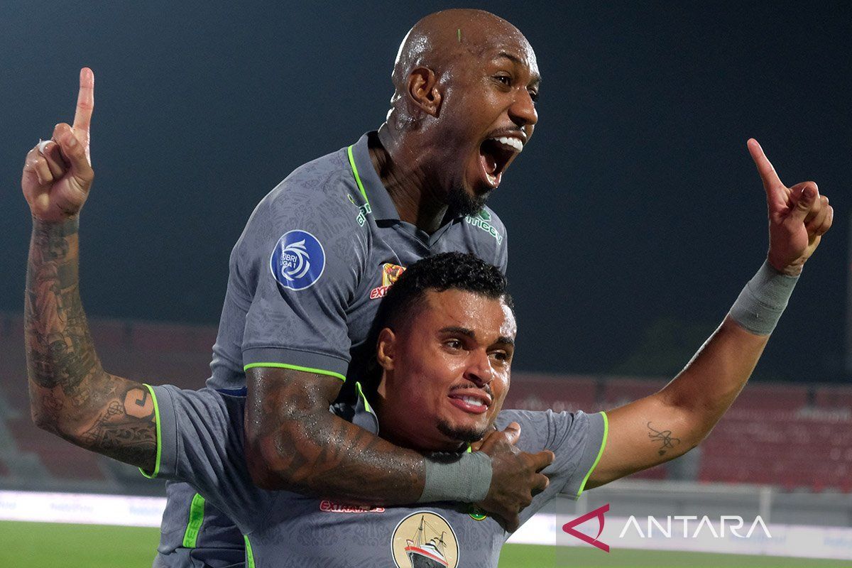 Liga 1 - Persebaya rebut tiga poin tundukkan Arema di Bali
