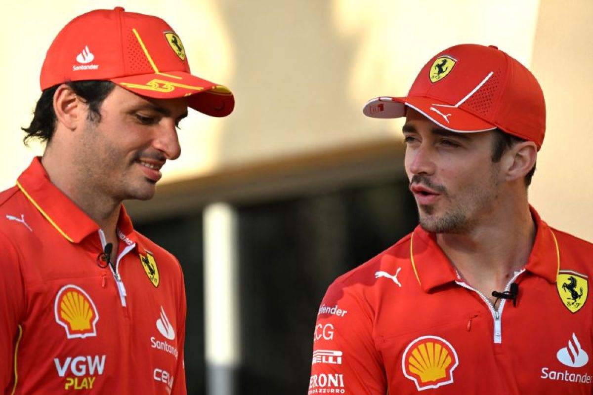 Formula 1: Leclerc tak risau dengan masa depan Sainz setelah Ferrari