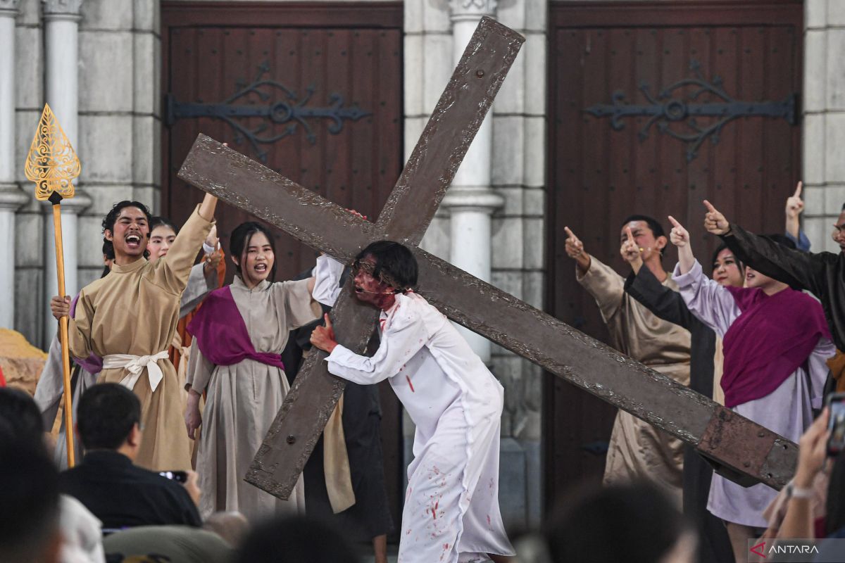 Good Friday offers lessons on love, sacrifice: Pandjaitan