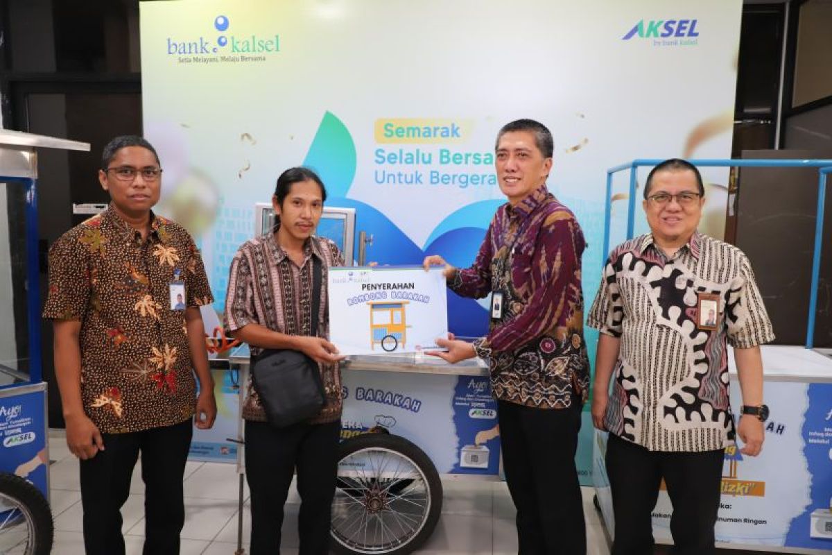 Bank Kalsel berbagi dengan UMKM