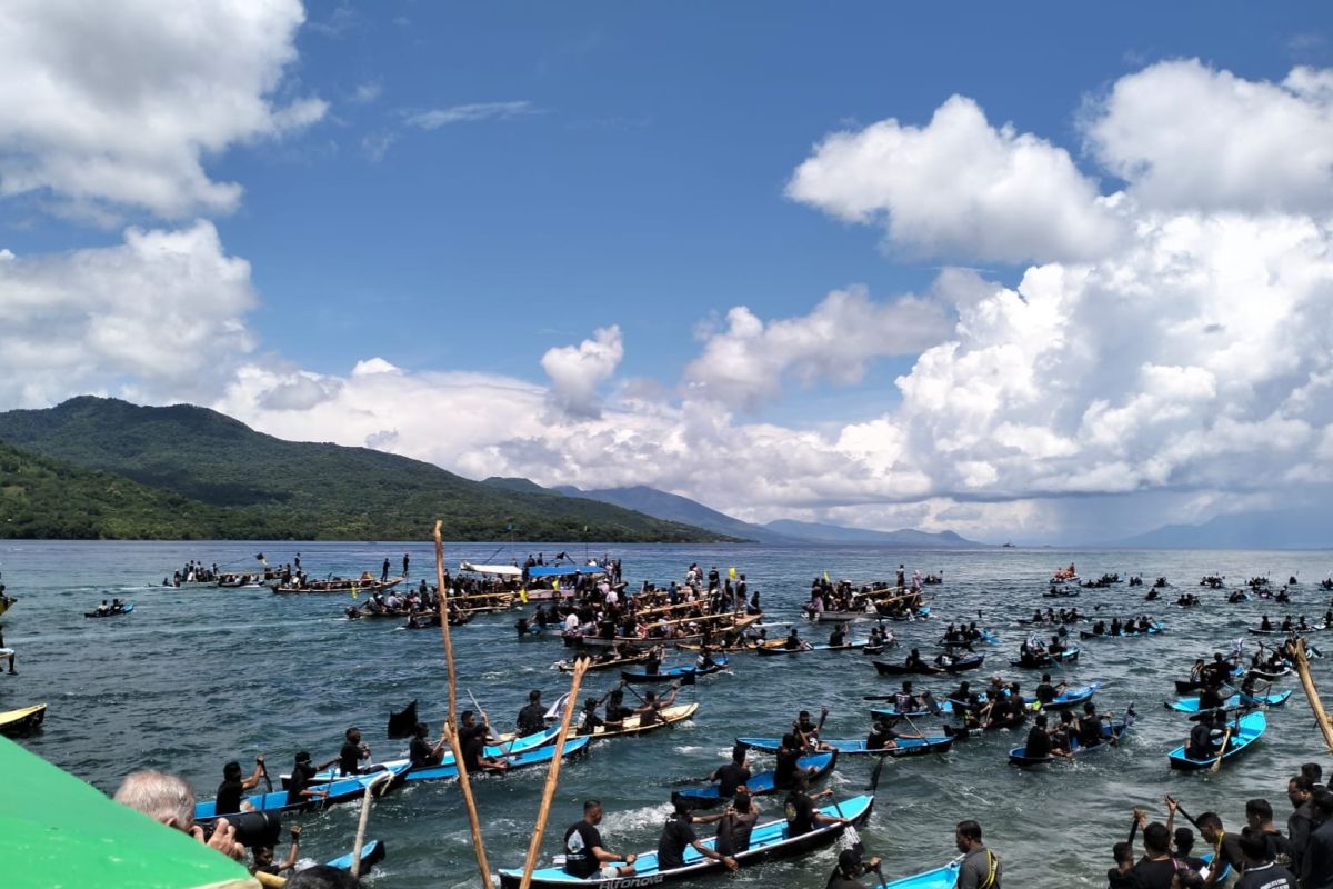 KRI Escolar diterjunkan amankan jalannya prosesi laut Semana Santa