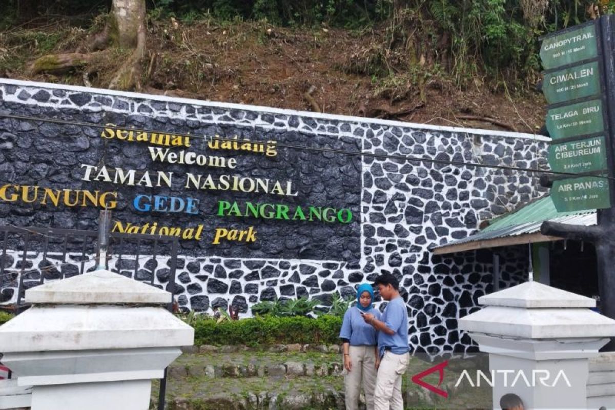 Balai Besar TNGGP perpanjang penutupan pendakian Gunung Gede Pangrango