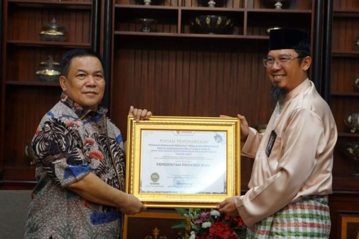 Riau terima penghargaan dari Ombudsman RI