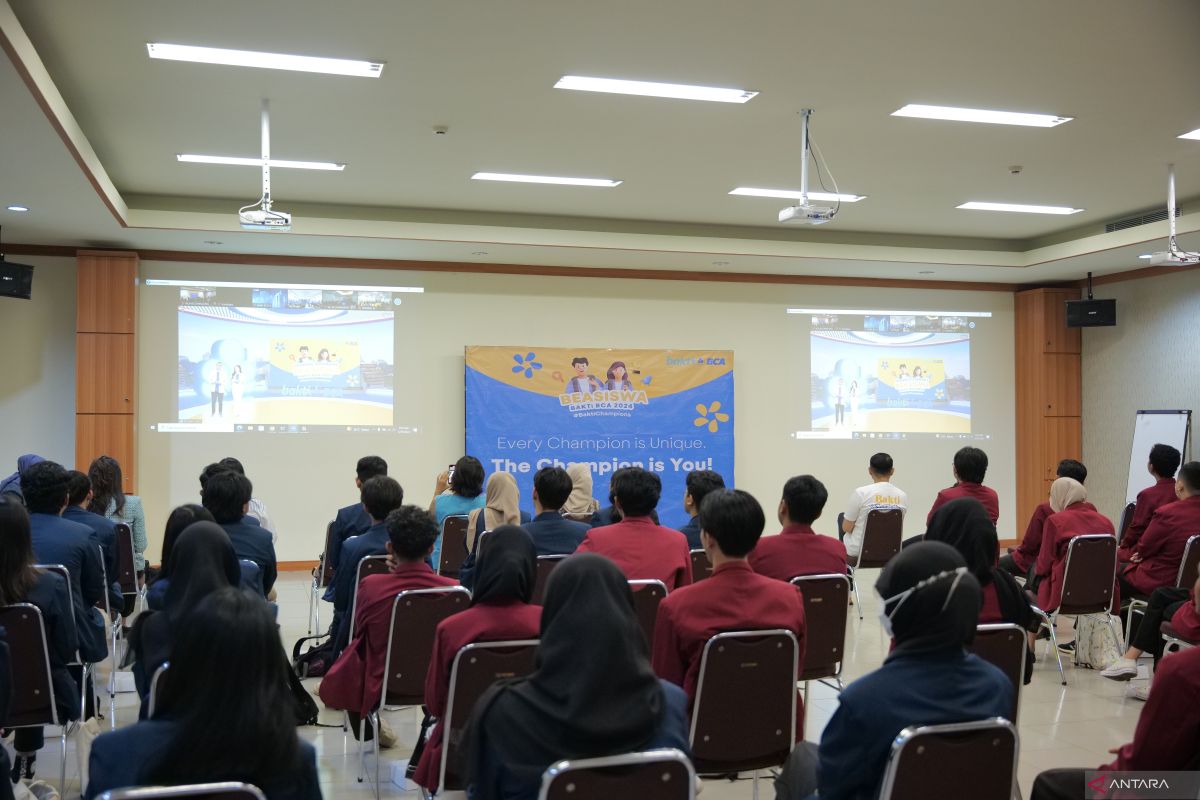 BCA beri beasiswa 700 mahasiswa tahun ini dukung visi Indonesia Emas
