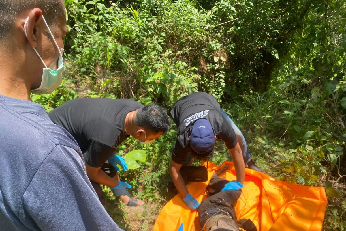 Polisi Bukittinggi selidiki temuan mayat diduga korban kekerasan