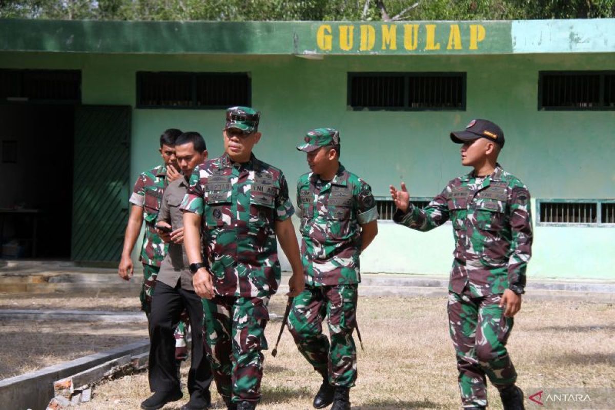 Hukum kemarin, dari pemadaman kebakaran Gudmurah sampai reaksi TNI