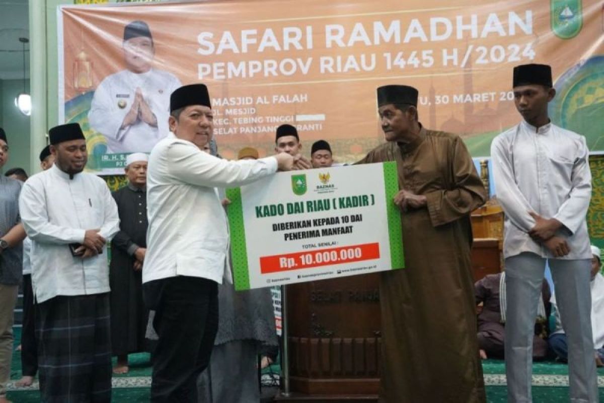 Pemprov Riau salurkan berbagai bantuan ramadhan di Kepulauan Meranti