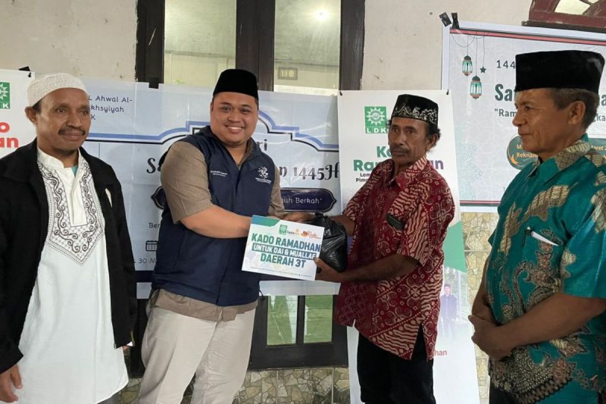 Muhammadiyah berbagi kado Ramadhan pada mualaf pengungsi eks Timor Leste
