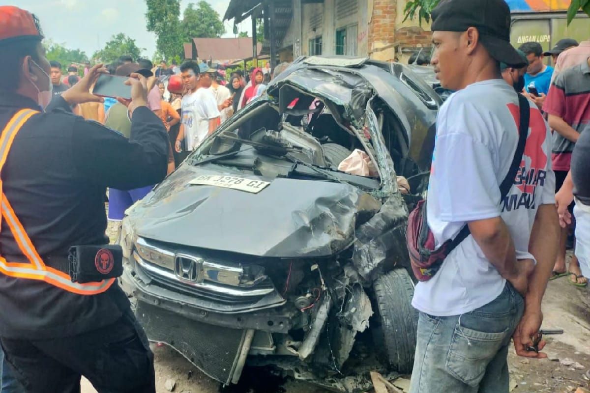 Kecelakaan kereta dengan mobil, empat orang tewas di Deli Serdang