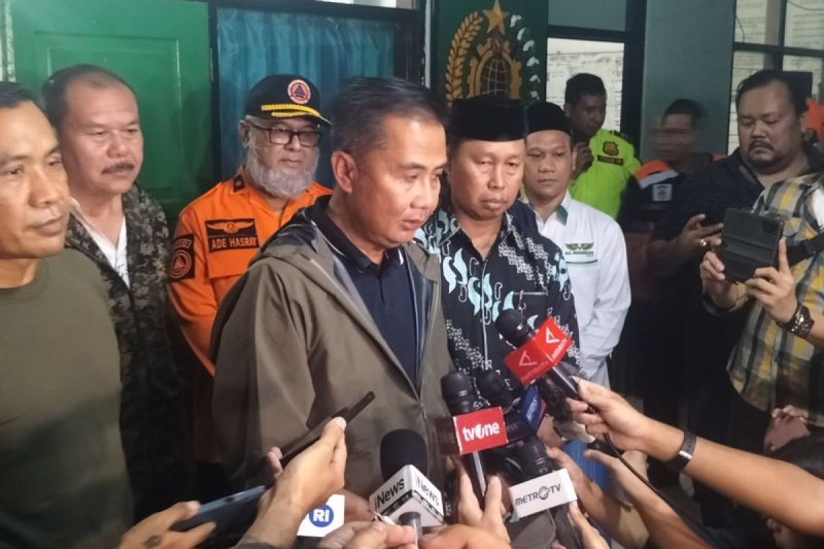 Pj Gubernur Jabar sebut 135 KK terdampak ledakan Gudmurah dievakuasi