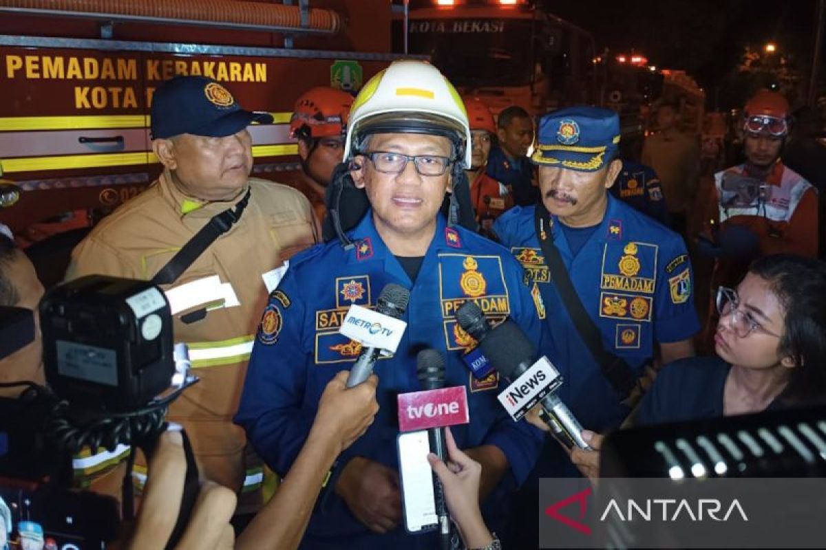 Kadis Gulkarmat ungkap dua kendala pemadaman kebakaran Gudmurah Ciangsana