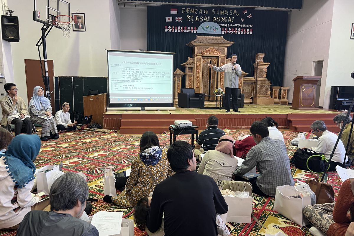 Berbaur dengan WNI, warga non-muslim Jepang ikuti kajian Islam dan buka bersama