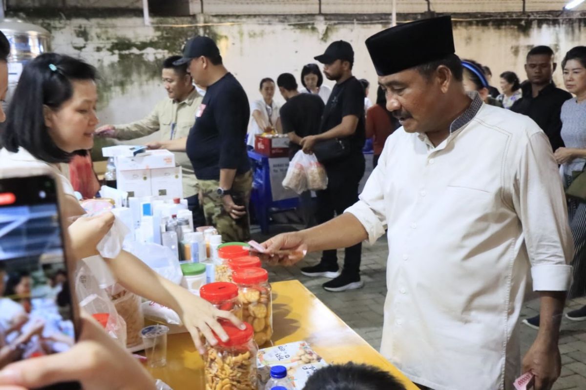 Wali Kota Binjai hadiri bazar amal