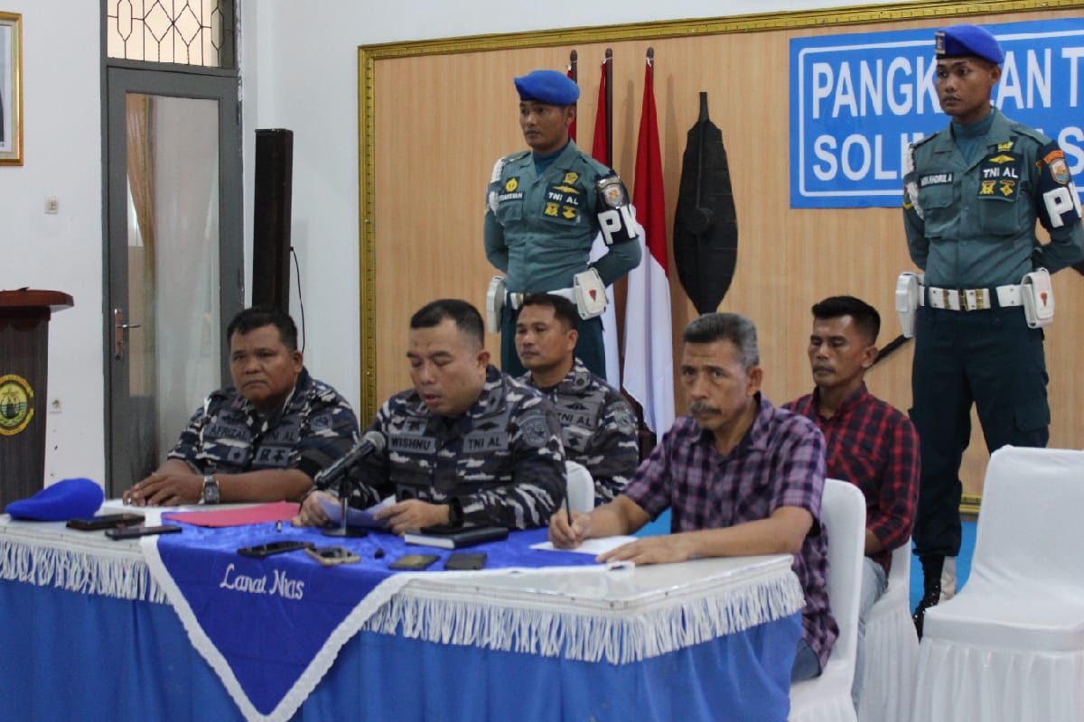 Lanal Nias: Dua pelaku  pembunuhan casis TNI AL ditahan di Sumbar