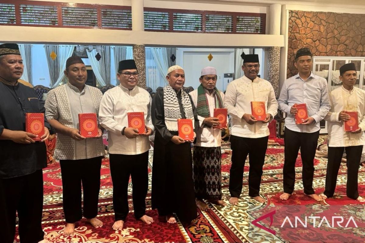 Pemkab Bangka salurkan bantuan 1.500 Al Quran