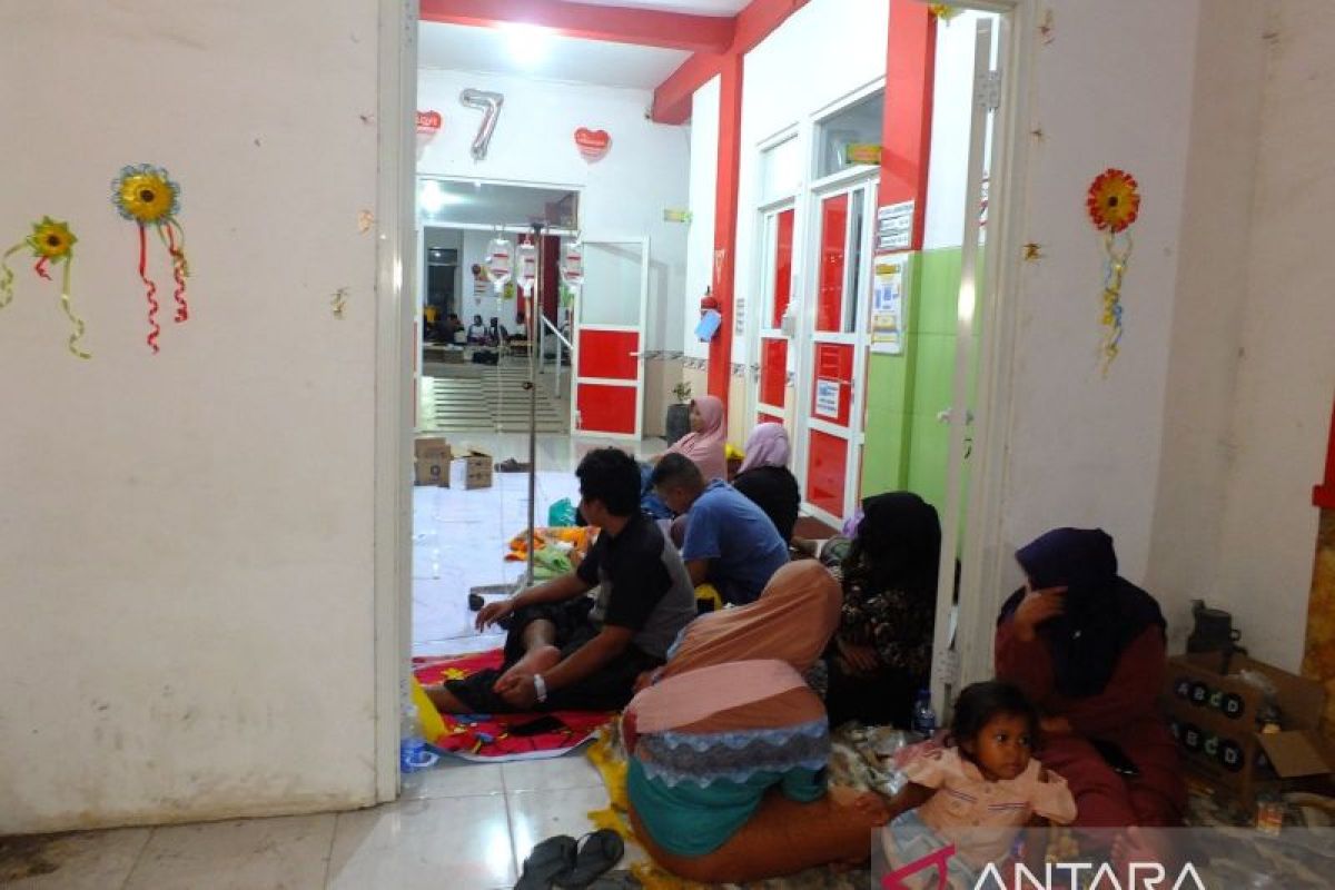 Polisi selidiki kasus keracunan massal makanan takjil di Jember 