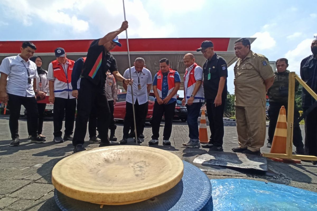 Polda Jatim dan Pertamina cek kondisi SPBU jelang Idul Fitri