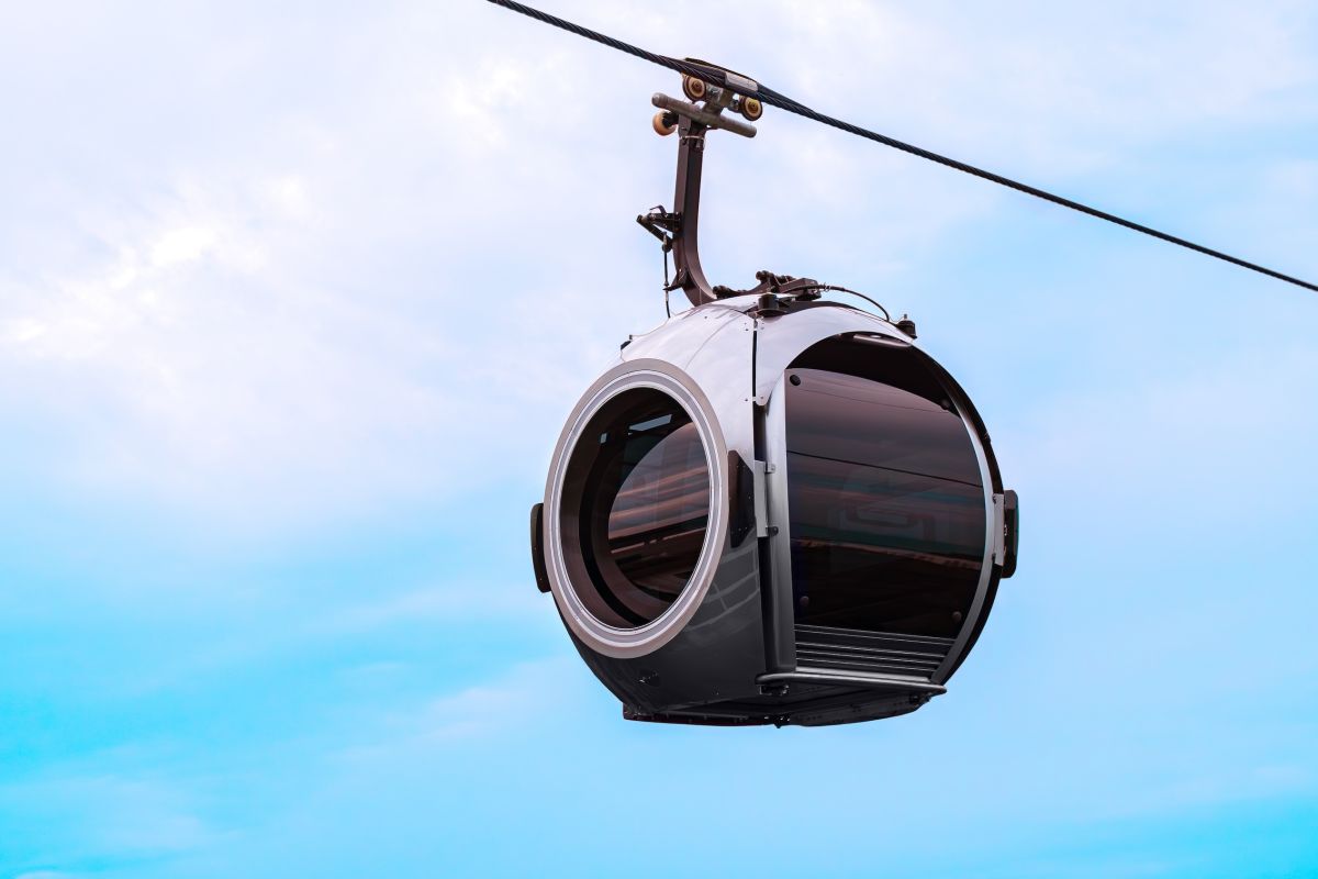 Kabin kereta gantung futuristik SkyOrb tarik wisatawan