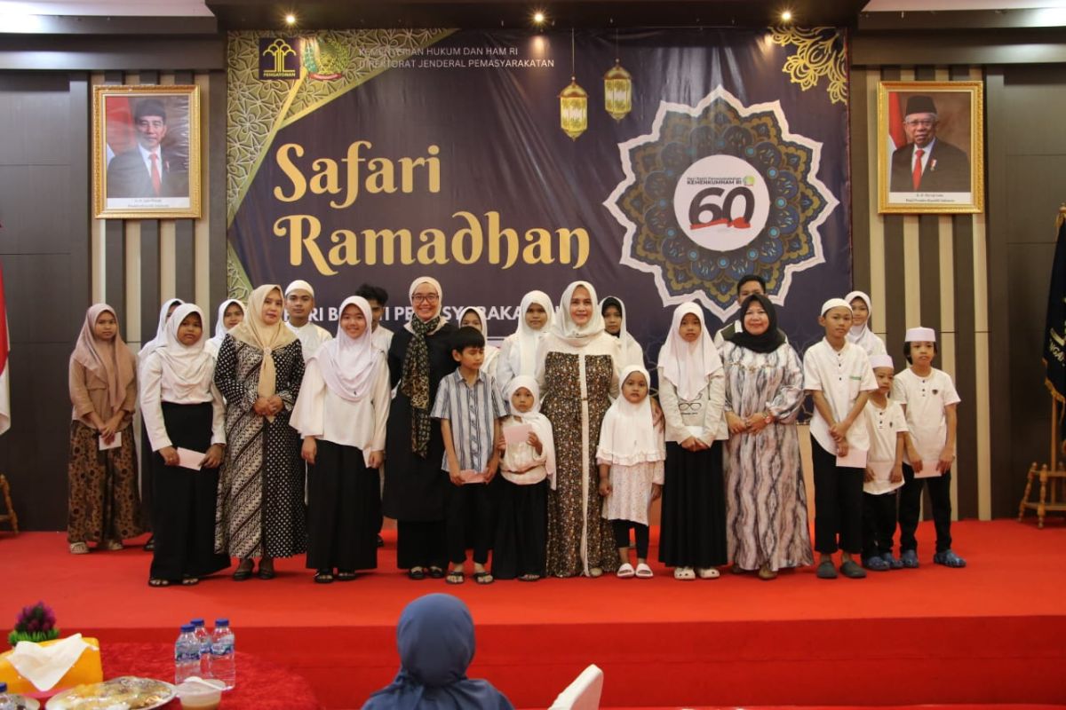 Safari Ramadan, Kemenkumham Banten beri santunan pada anak yatim