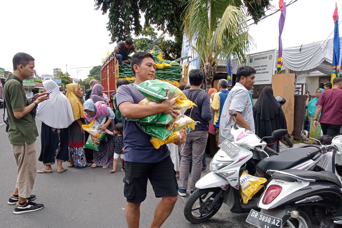 Harga beras di pasar tradisional Kota Mataram mendekati normal