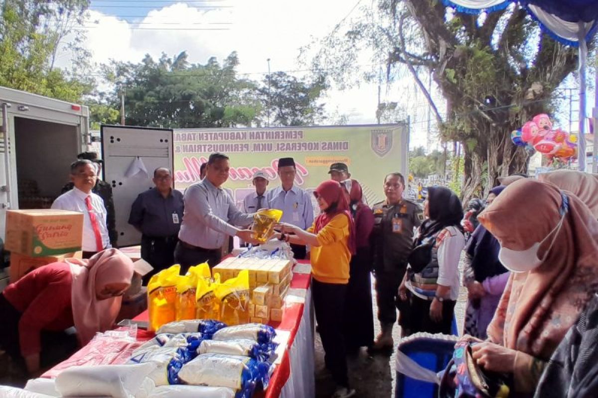 Jelang lebaran, warga Tabalong serbu pasar murah