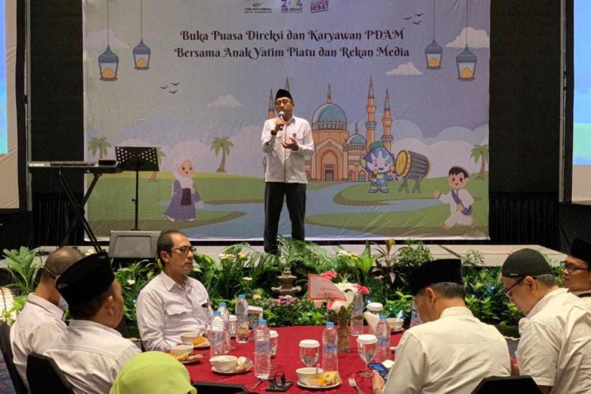 PDAM Surabaya buka puasa bersama ratusan anak yatim piatu