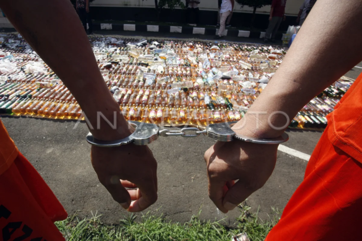 Polisi syariat Banda Aceh amankan dua peminum tuak di bulan Ramadhan
