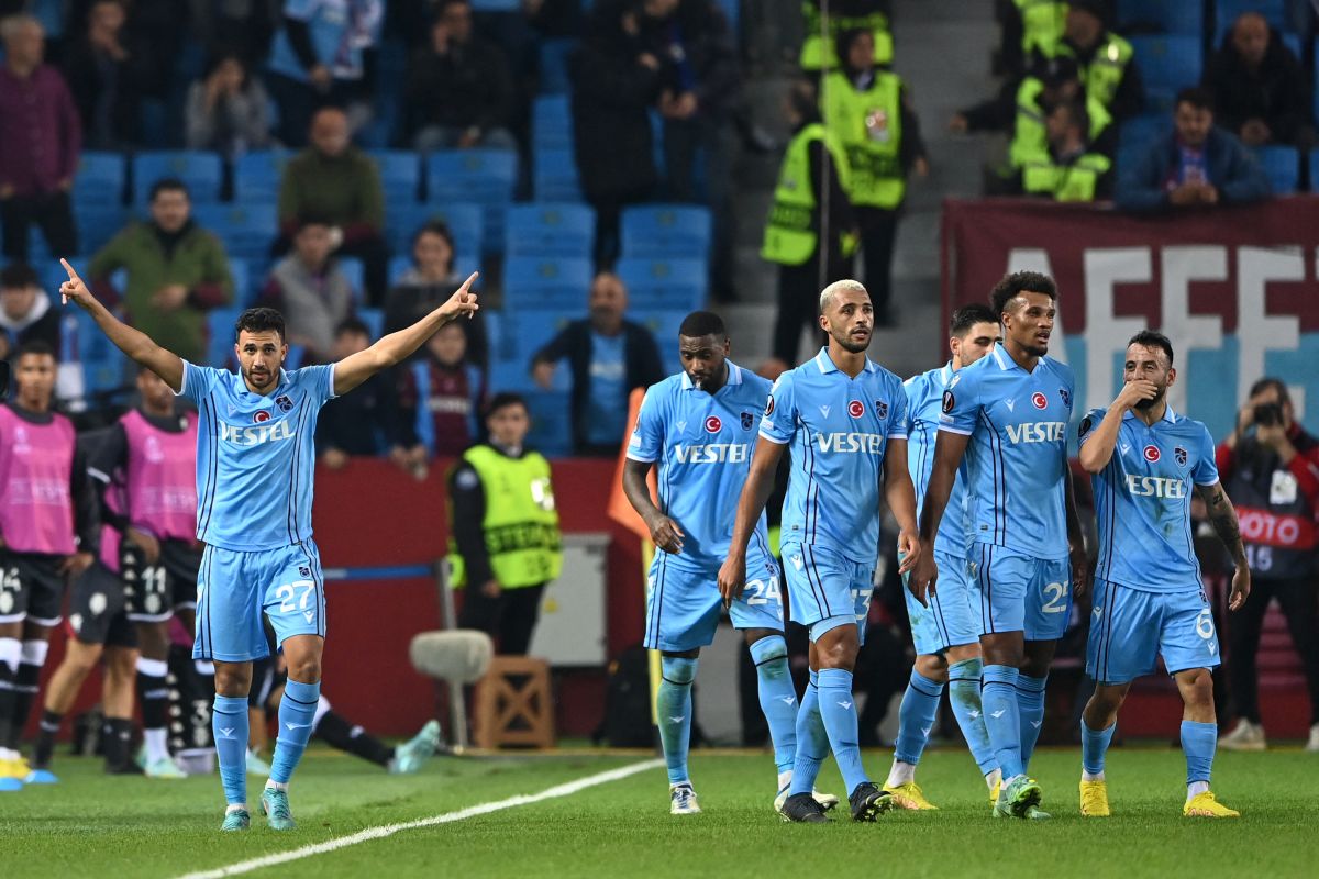 Trabzonspor dihukum mainkan enam laga tanpa penonton
