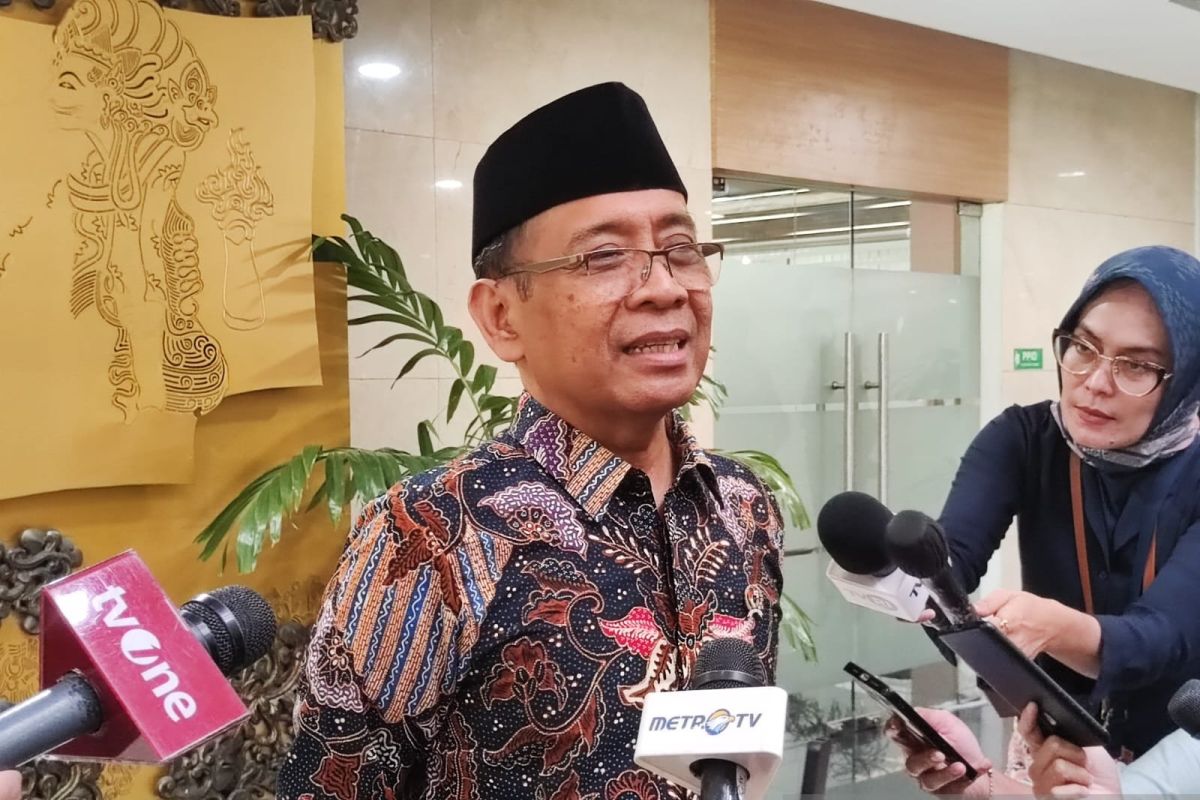 Mensesneg Pratikno bantah dititipkan Presiden Jokowi masuk kabinet Prabowo-Gibran