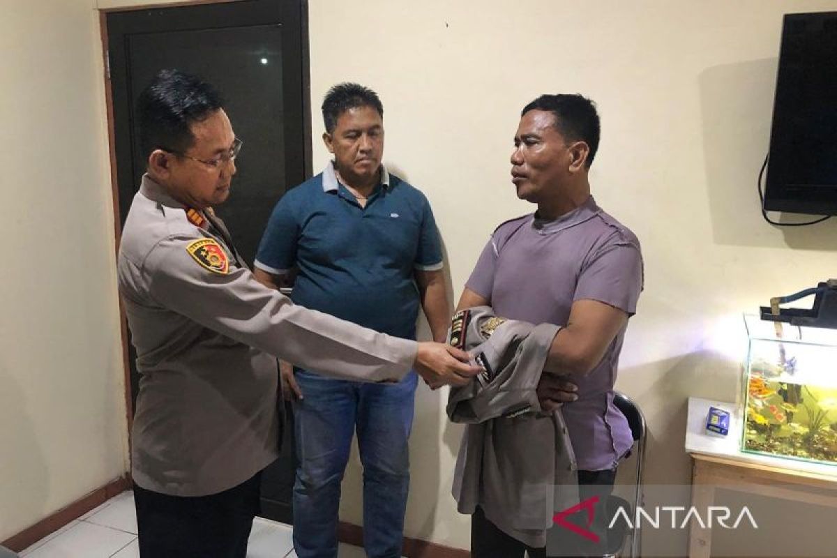 Polisi gadungan berpangkat AKP ditangkap saat minta THR