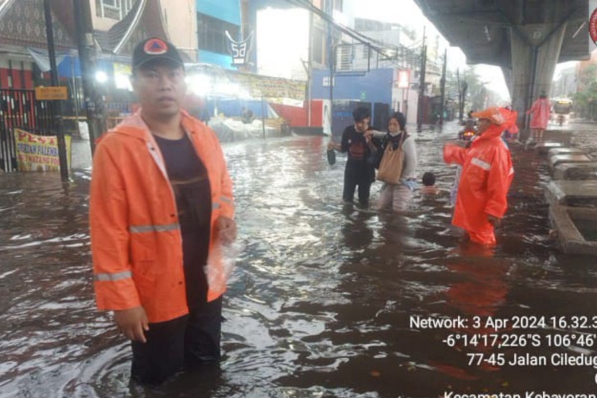 Ketinggian banjir di Cilandak Timur capai 160 sentimeter