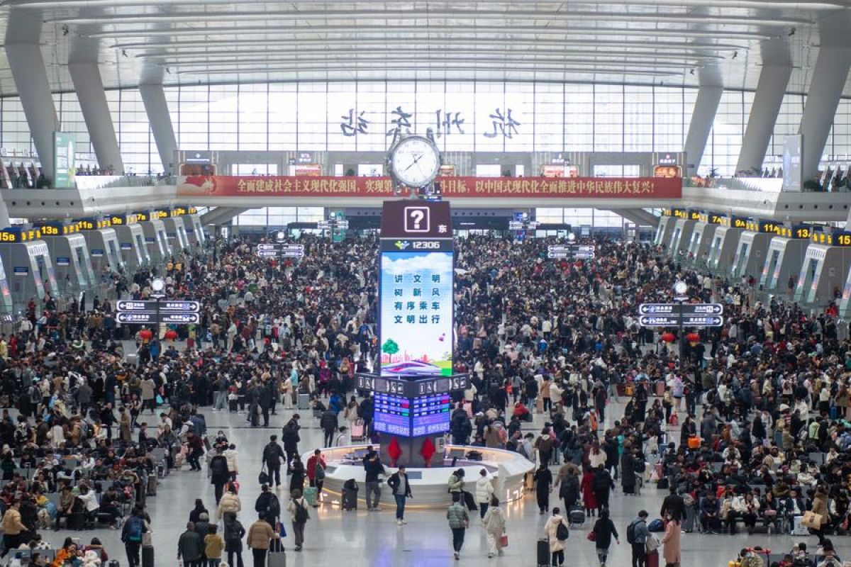 Festival Qingming tiba, China bersiap untuk lonjakan perjalanan kereta