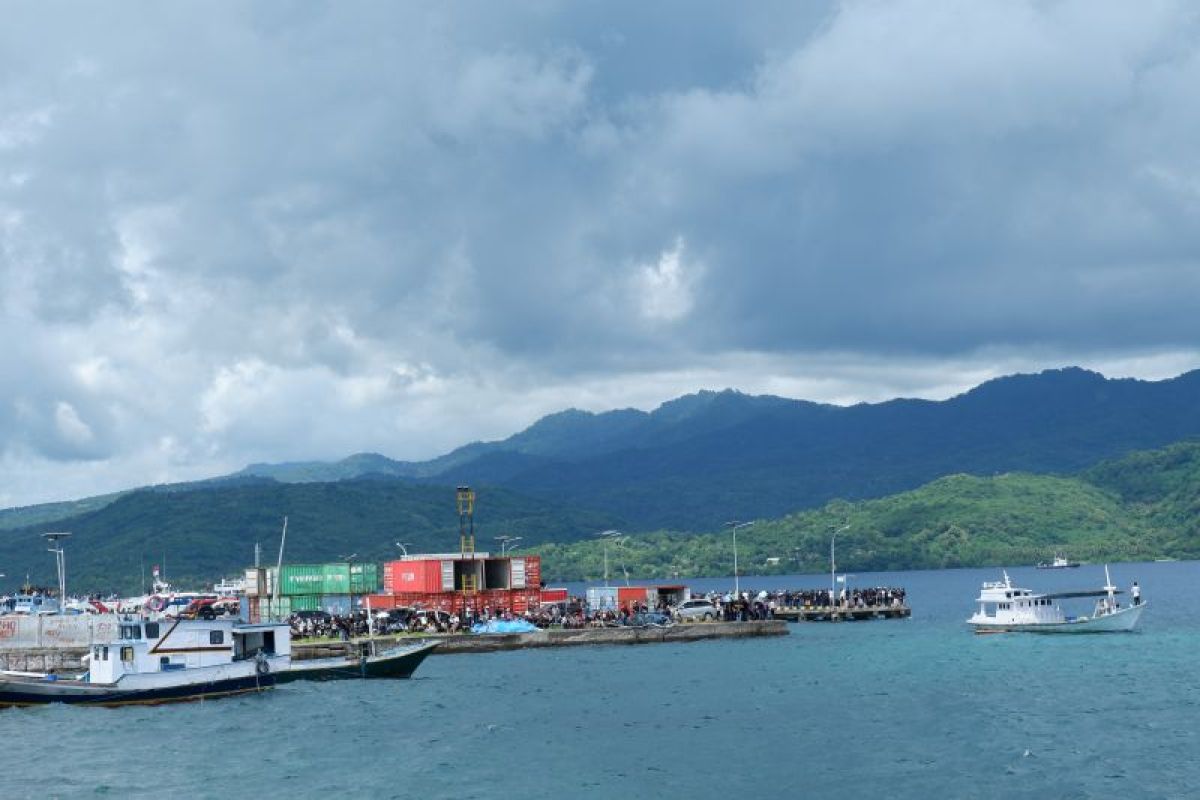 BMKG:  Siklon tropis 97S menjauh dari NTT