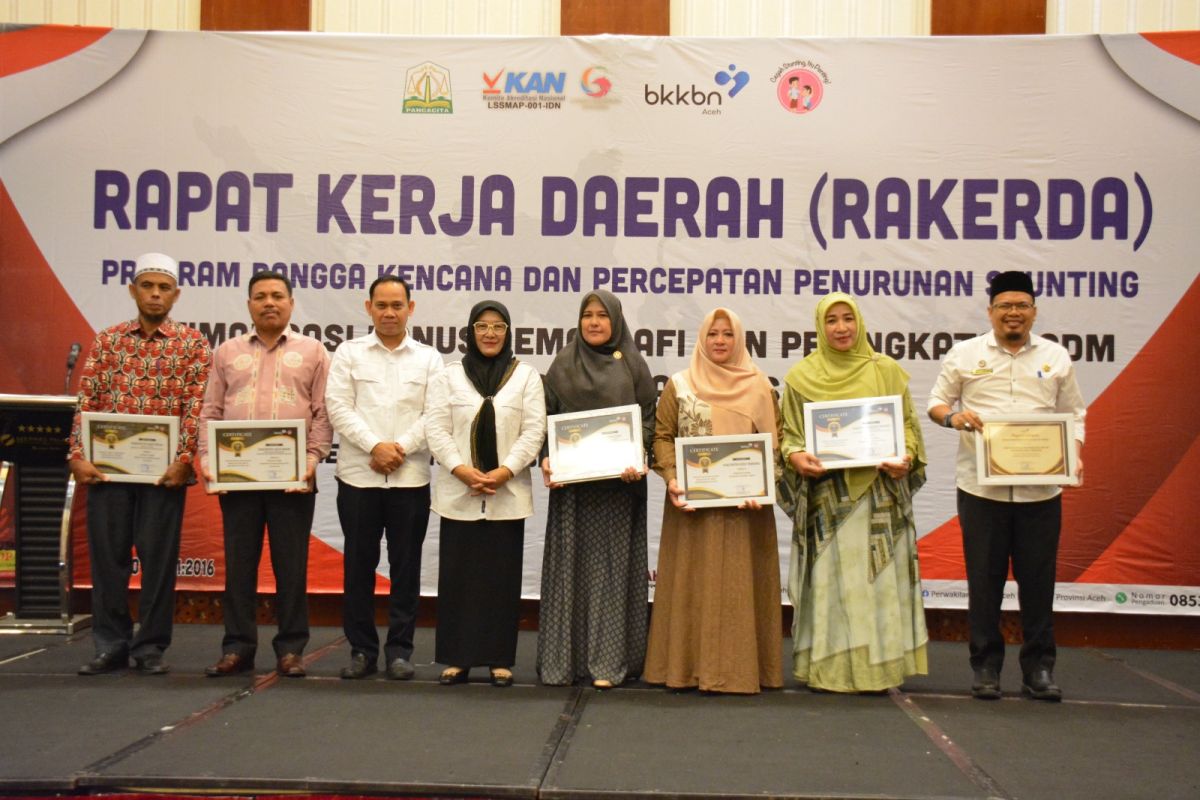 Aceh Besar raih penghargaan dukungan sekolah lansia
